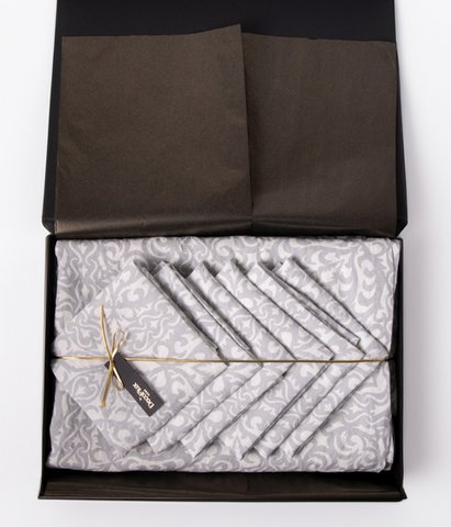 Geschenkset - Tischdecke, Servietten 6-tlg. Papierschnitt
