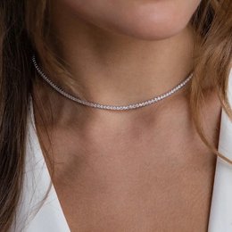 Collana girocollo Rivière dall'aspetto intramontabile con diamanti