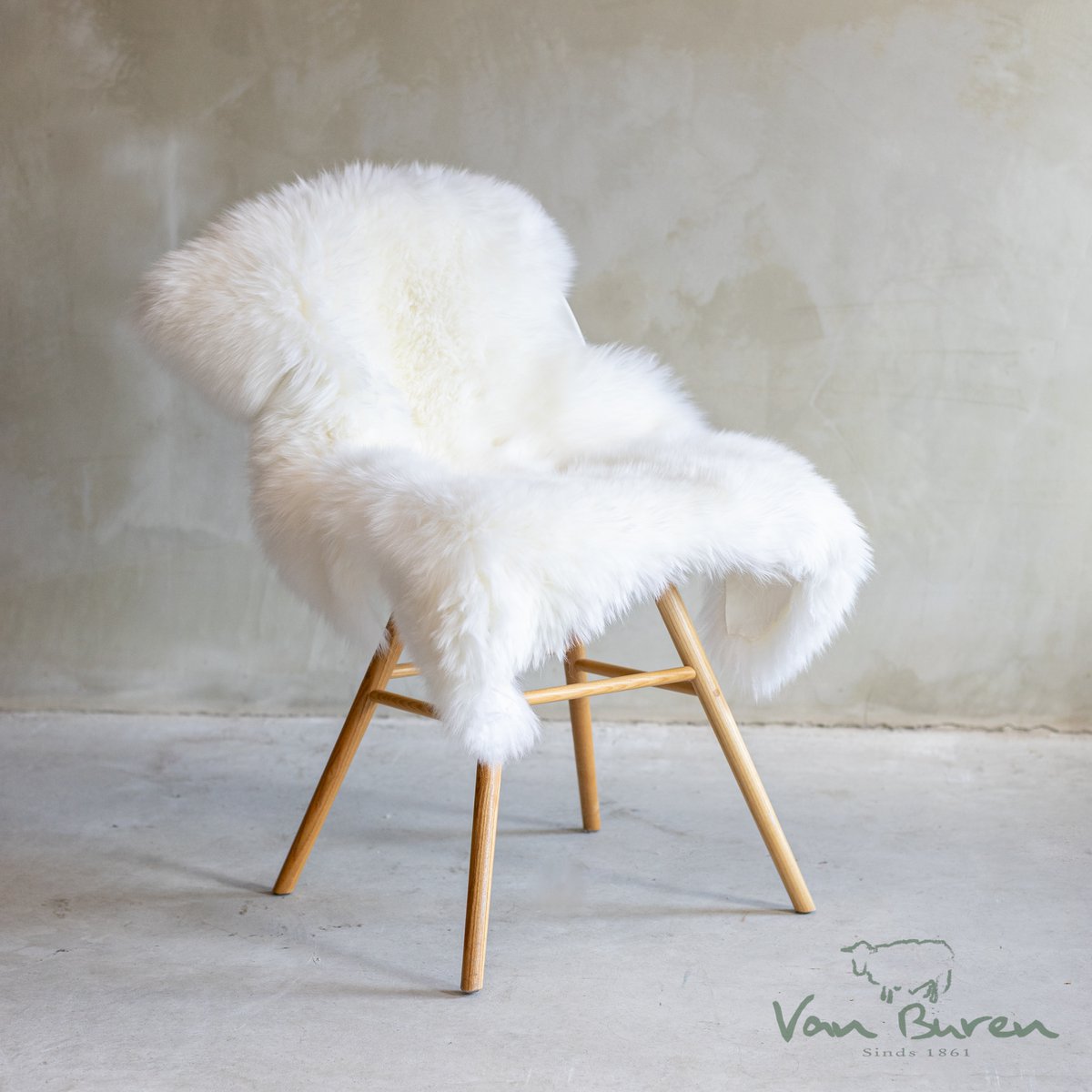 Value-Grade Sheepskin Rug | High-Volume | 4 Styles