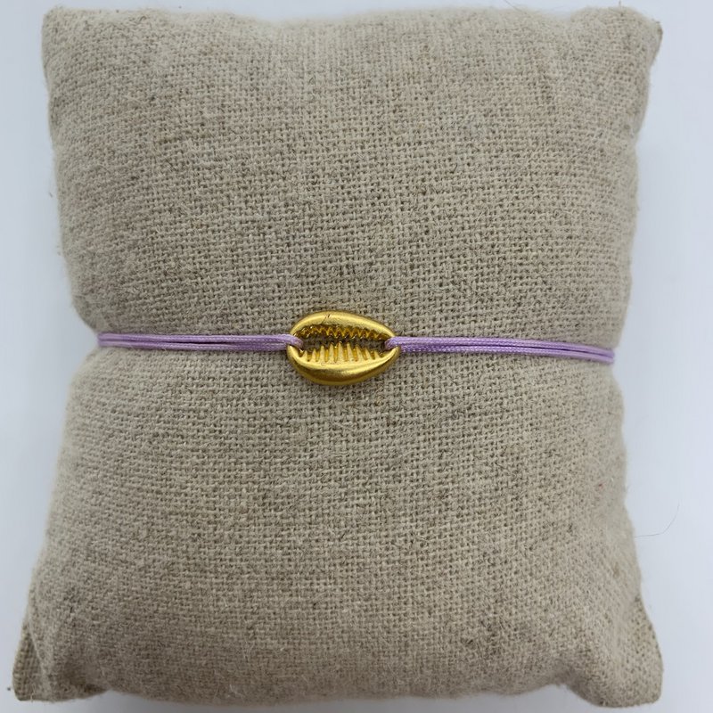 Small Golden Shell Bracelet