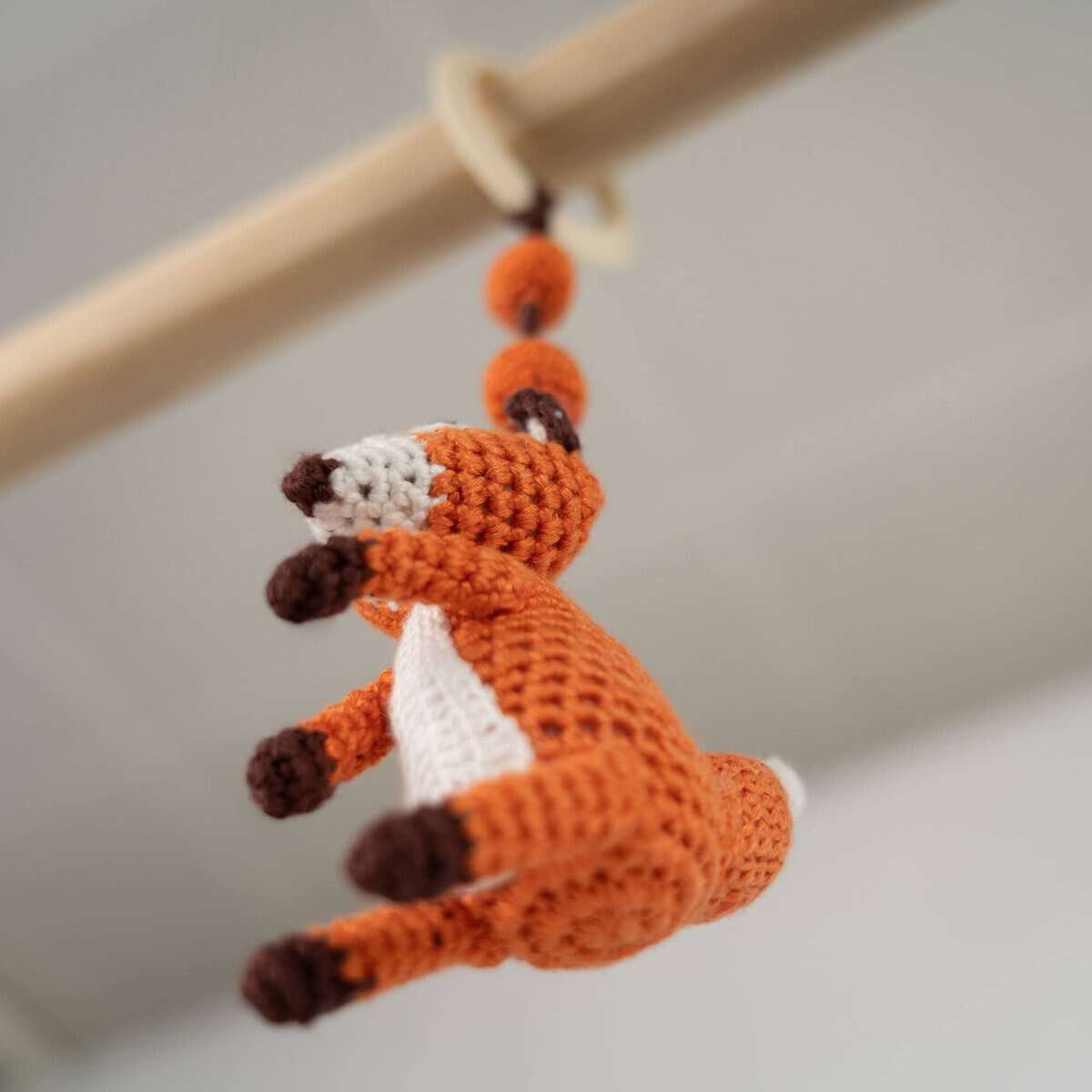 Crocheted play arch pendant fox FRED