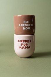 Sisi mug, Not a regular MOM