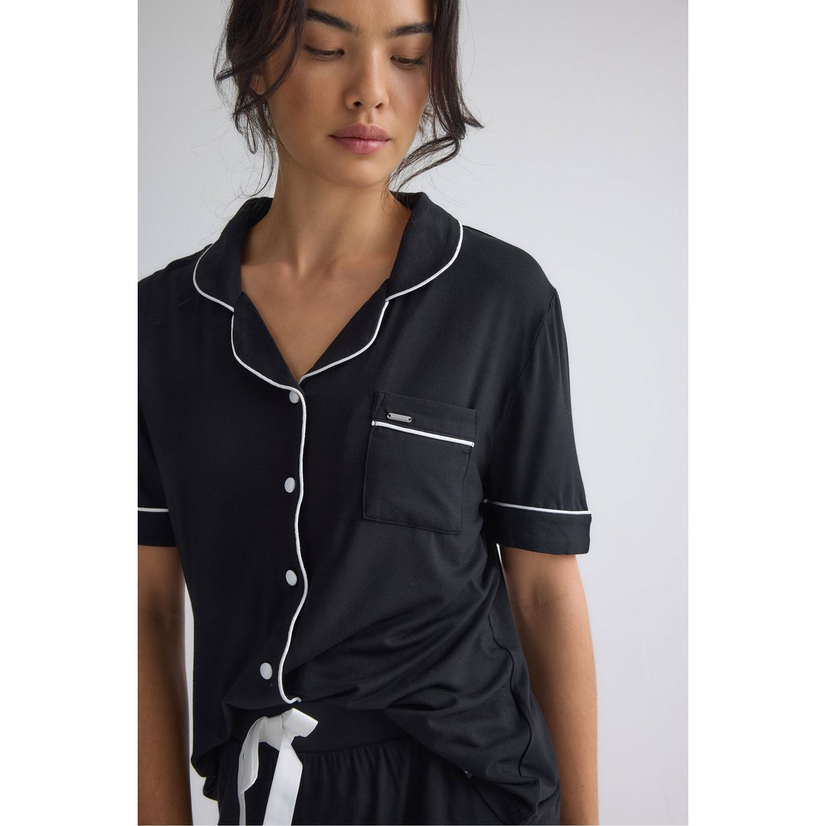 Bambus-Hemd-Shorts-Set in Schwarz