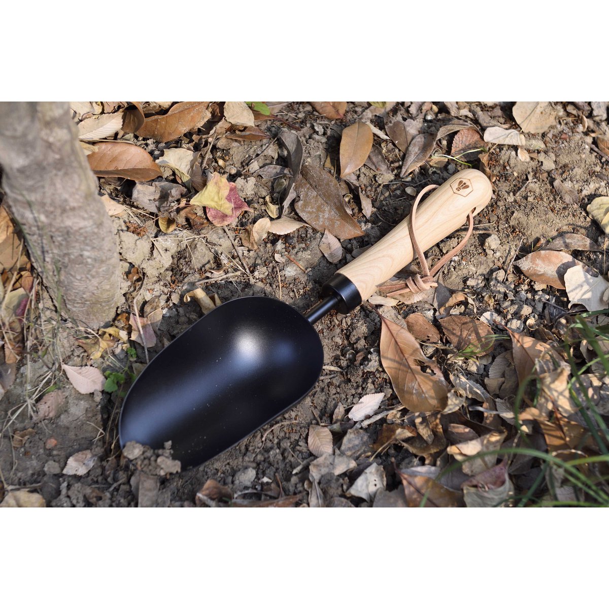 LAGUIOLE TRANSPLANTOIR Hand Transplanter