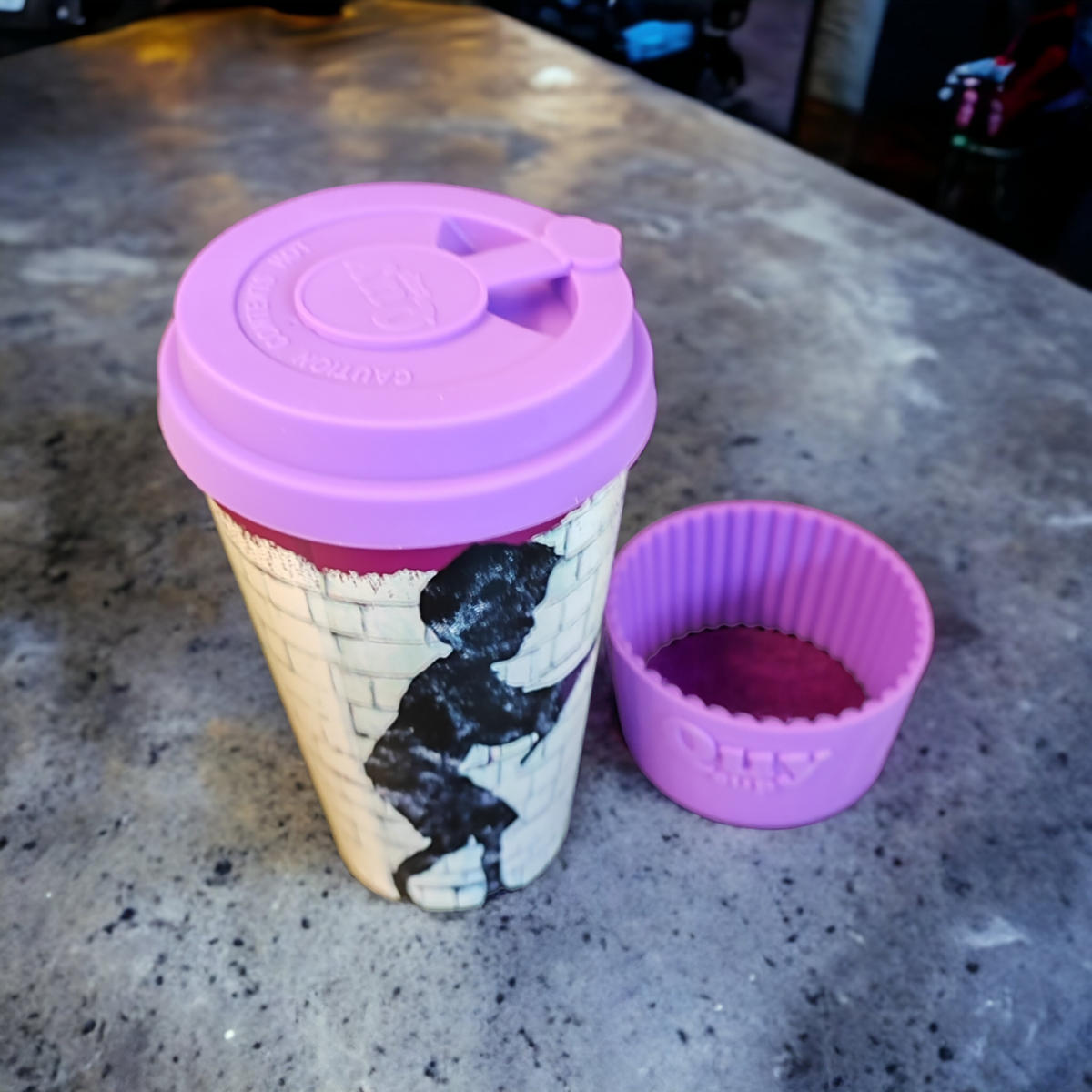 Kubek podróżny Banksy w RPET 400 ml - Hammer Boy