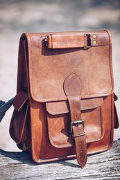Mochila de cuero Azra 14"