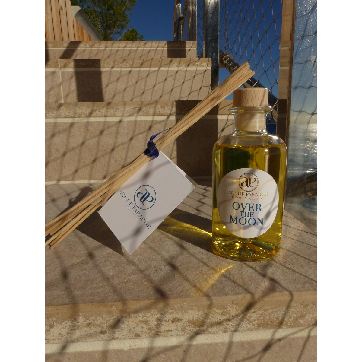 OVER THE MOON - REED DIFFUSER - 250 mL