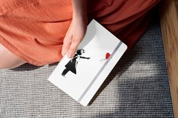 Cuaderno A5/A6 Banksy - Niña Con Globo Rojo