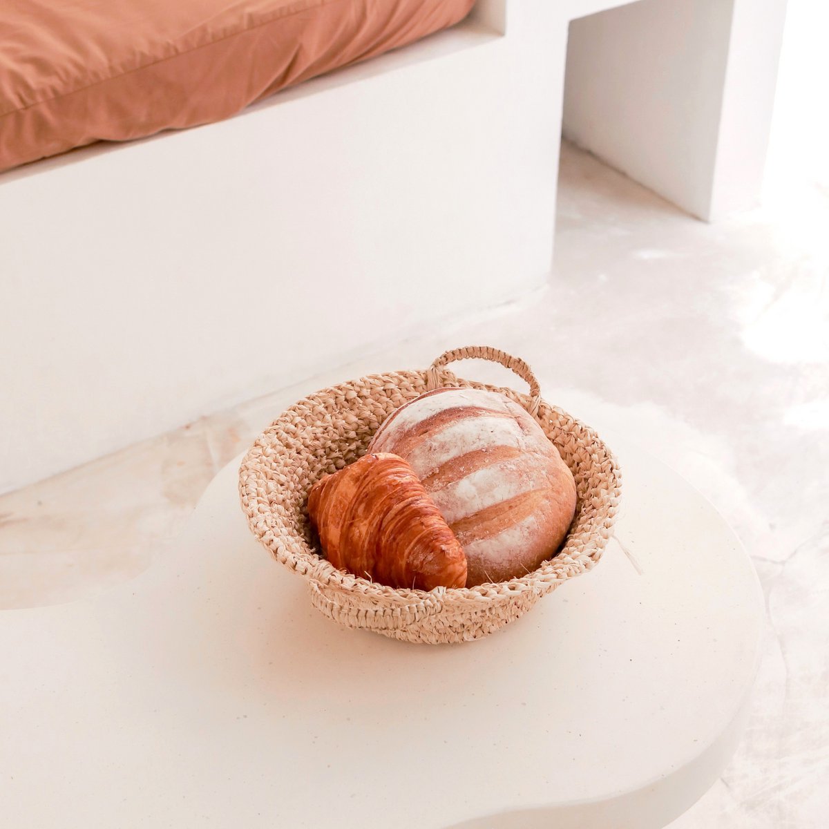 Vævet Raffia skål | Frugtskål lavet af lette naturlige fibre | Brødkurv RAGA (2 størrelser)