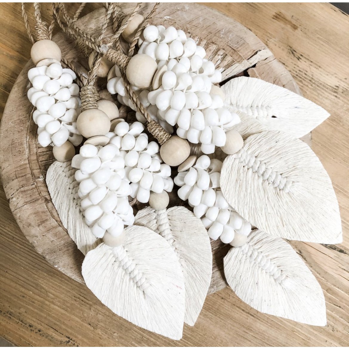 Malibu Shell Tassel