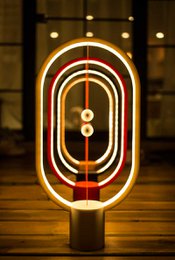 Lampada HENG Balance Ellipse (bianco, rosso, nero)