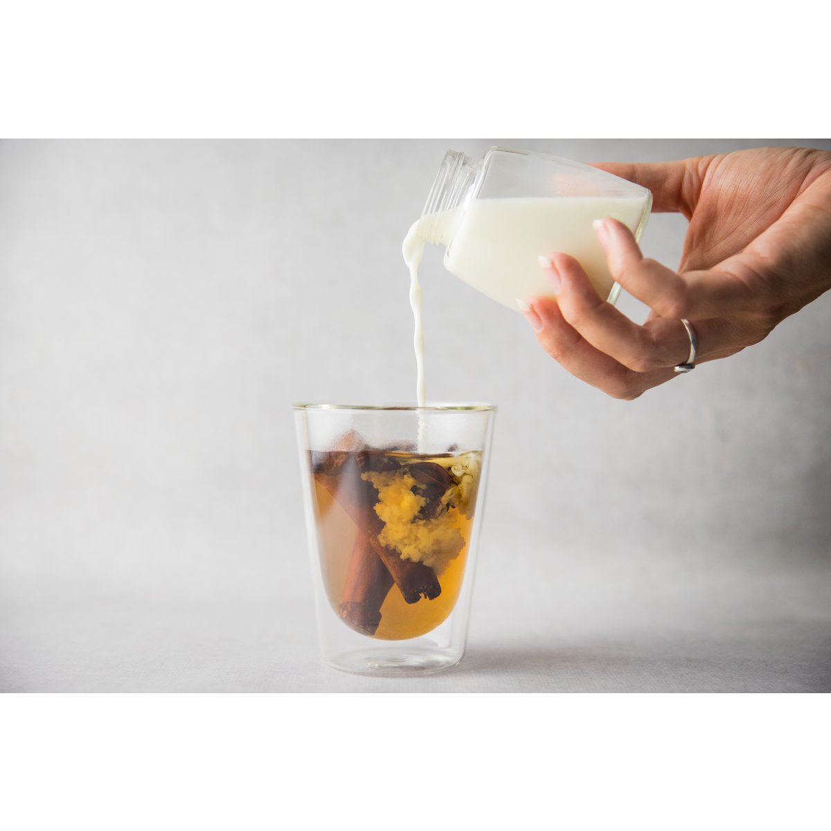 Warme und würzige Chai-Tee-Pyramidenbeutel