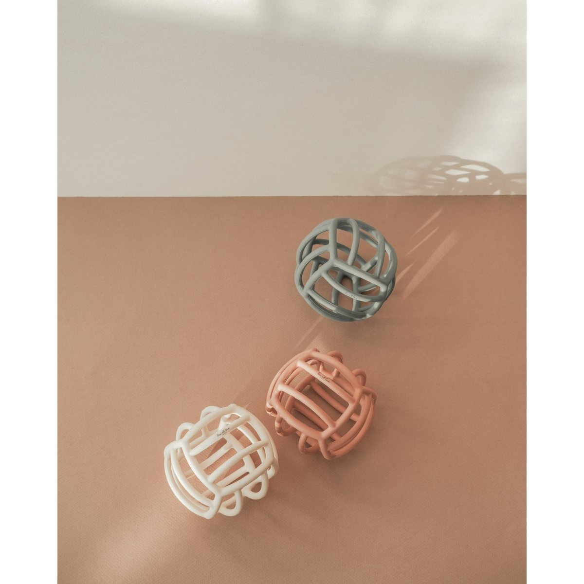 Silicone Balls, leo and lea, Montessori, Early learning toy