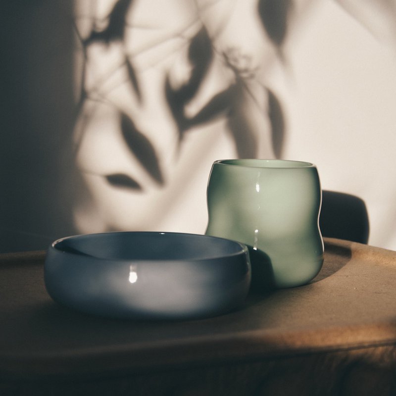bowl / bowl