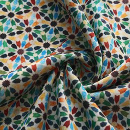 Arabesque tegelwerk satijnen sjaal Naima