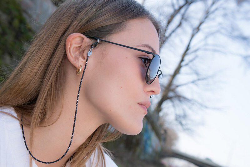 Handgefertigtes Brillenband ONNYX
