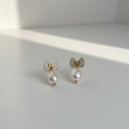 Luna Belle - Gold bow earrings with freshwater pearl – Handmade in Italy