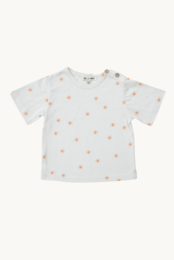  "MARIN T-shirt - Sunshine: A soft, comfortable baby top with a playful star print in pastel colors. Available in sizes 1-3M to 4-5Y."

The MARIN T-shirt - Sunshine is a baby top featuring a soft, all-over star print in pastel colors like white, yellow, and light blue. The short-sleeved design is perfect for comfortable everyday wear, with the shirt available in sizes ranging from 1-3 months up to 4-5 years.