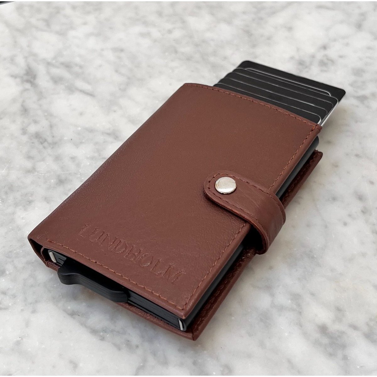Tarjetero de piel + organizador de llaves marrón — set de regalo para hombre — Lundholm Örebro Safety Wallet