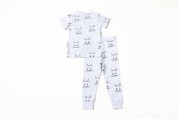 To-stykke pyjamas med Felia katten