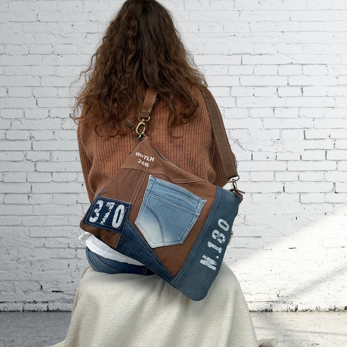 Sac bandoulière femme Sunsa. Sac bandoulière en jean et toile upcyclés. Sac à main style rétro vintage. Sac bandoulière pour femme.