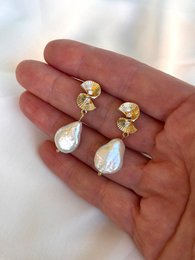 Sulia - boucles d'oreilles avec perle naturel keshi 18K plaqué d'or