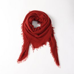 FRINGE - 100% Cashmere Light -vægtet diamantformet tørklæde med frynse