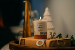 SCHNEETANNE – Winter Duftkerze mit Tannenduft 150g