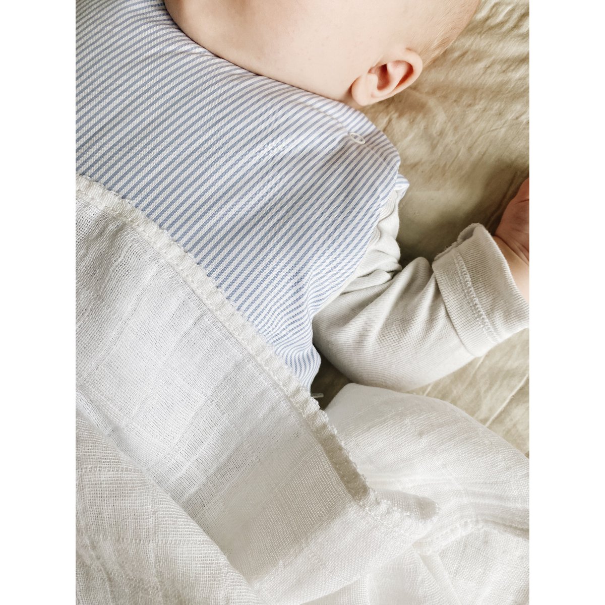 Mousseline met gehaakte bies - Witte bies
