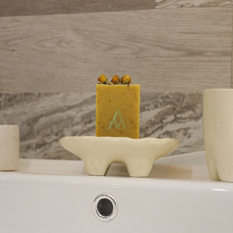 DELICATE CLEANSING NATURAL SOAP (ROSA ALBA, GOAT MILK & HONEY)