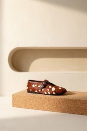 LIZA BAMBY – Hair-On Leder Mary Jane Flats VORBESTELLUNG