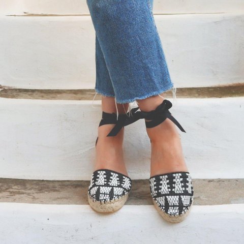 Zwart-witte Boho-espadrilles