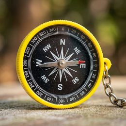 Compass Keychain 4.5 cm Colourful Key Ring