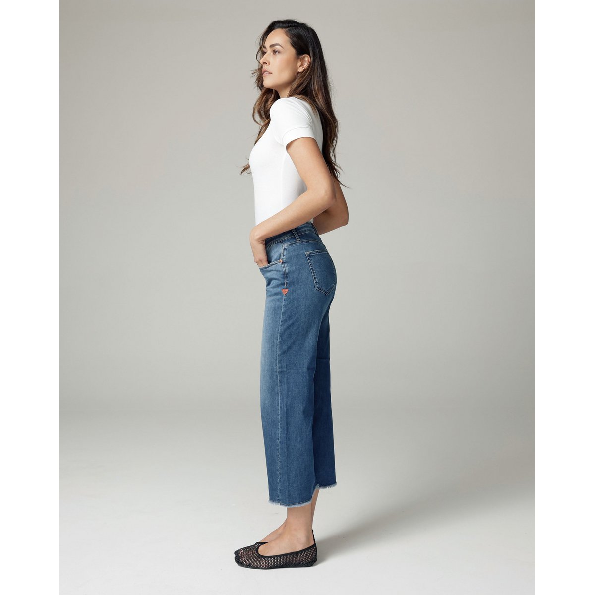 Mid-Blue staight-leg cropped mid-Rise jeans | Nancy