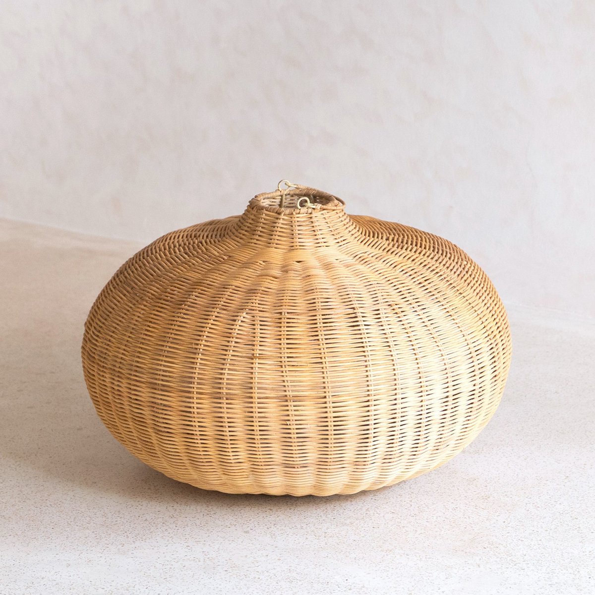 Lámpara de ratán grande - Luz de colgante boho redondo - Lámpara colgante de ratán hecha a mano - Sala de lámpara tejida de fibra natural (Ø 56 cm) Anjani