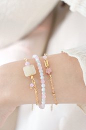 Jade- und Kunzit-Armband – Gold