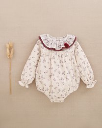 Rompertje met bloemenprint voor babymeisjes met pompondetail P72-11604042