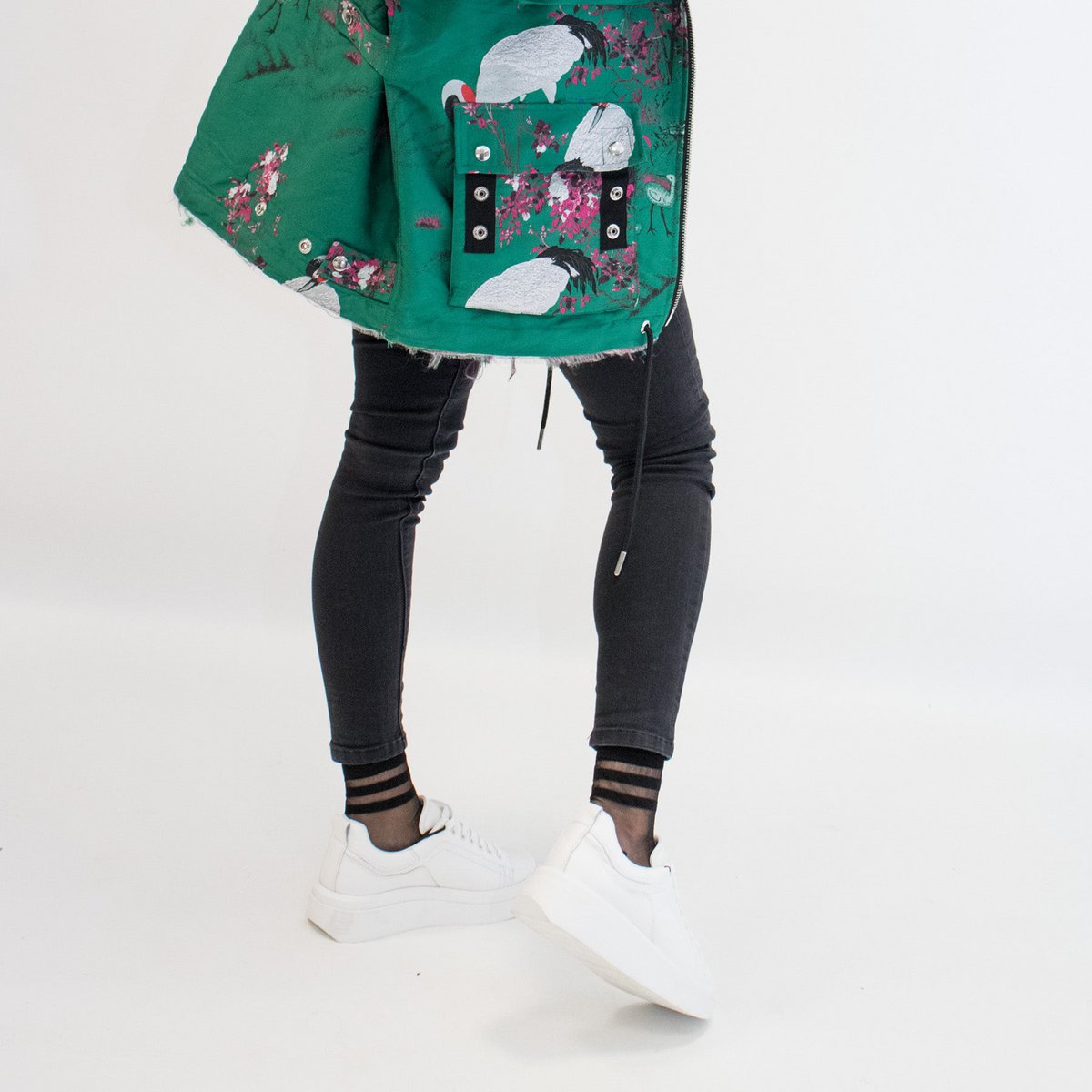 Widerstandsfähige, transparente Voile-Socken – Be a Neo Queen – Schwarz