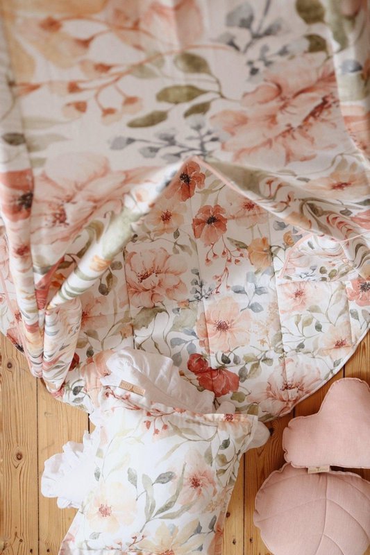"Flower power" tipi og måttesæt
