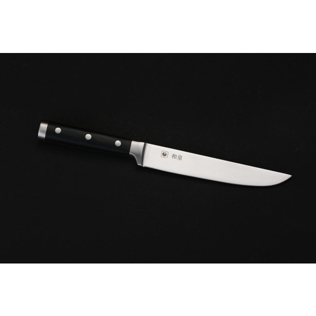 IZUMI ICHIAGO - 5-tlg. Santokumesser -Set "Professional Chef Knives" inkl..Bambus-Magnetmesserhalter und Wasserschleifstein