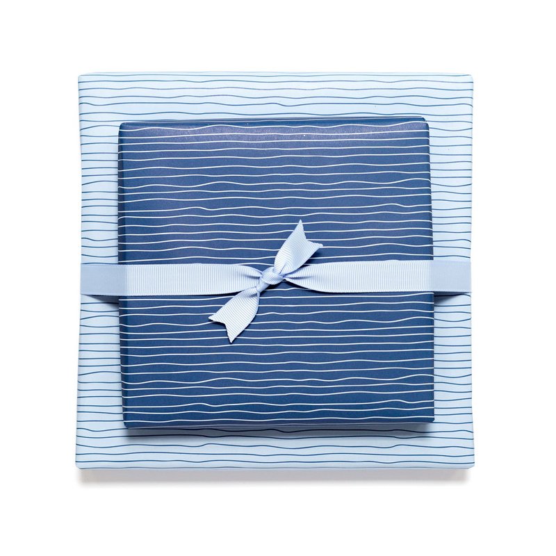 Carta da avvolgimento blu con motivo ad onde - carta da avvolgimento marittima per battesimo, comunione e conferma, acqua di avvolgimento dell'acqua