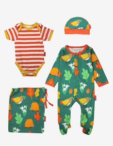 Organic cotton baby gift set with romper, hat and body with autumn printing