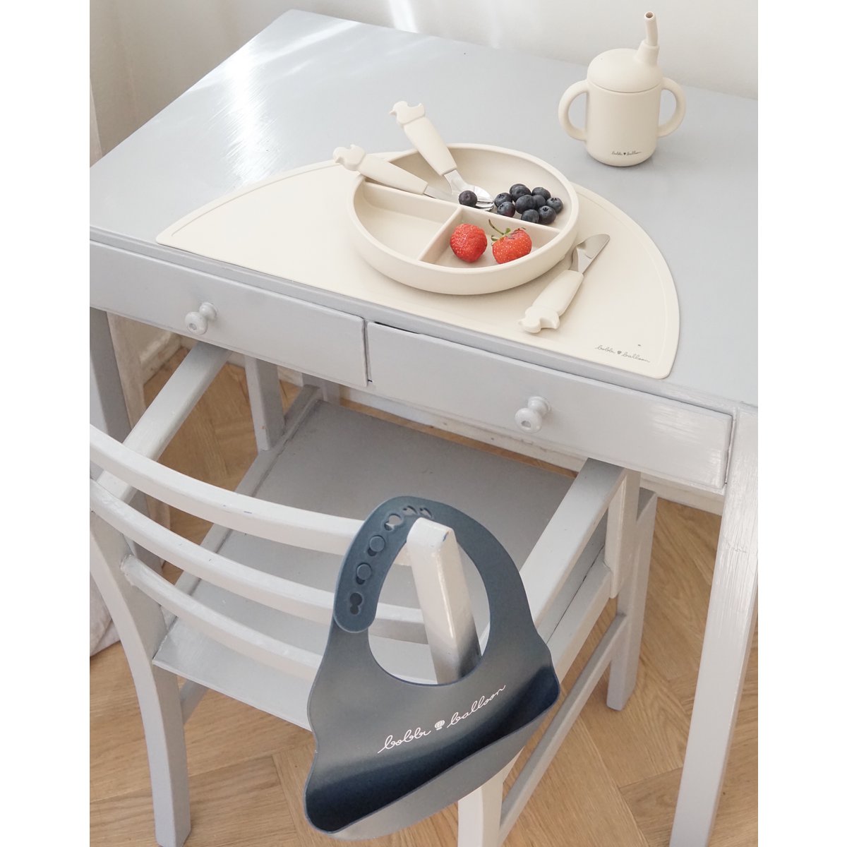 Silicone Divided Suction Plate - Oyster Beige