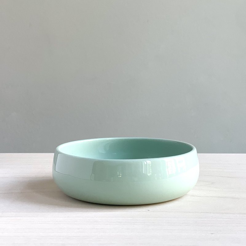 bowl / bowl