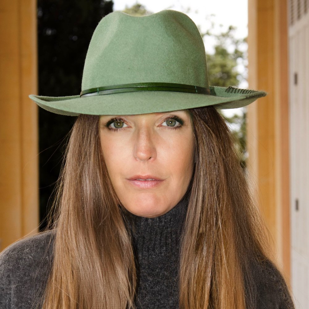 FELT HAT - leather and knit bond, unsewn edge