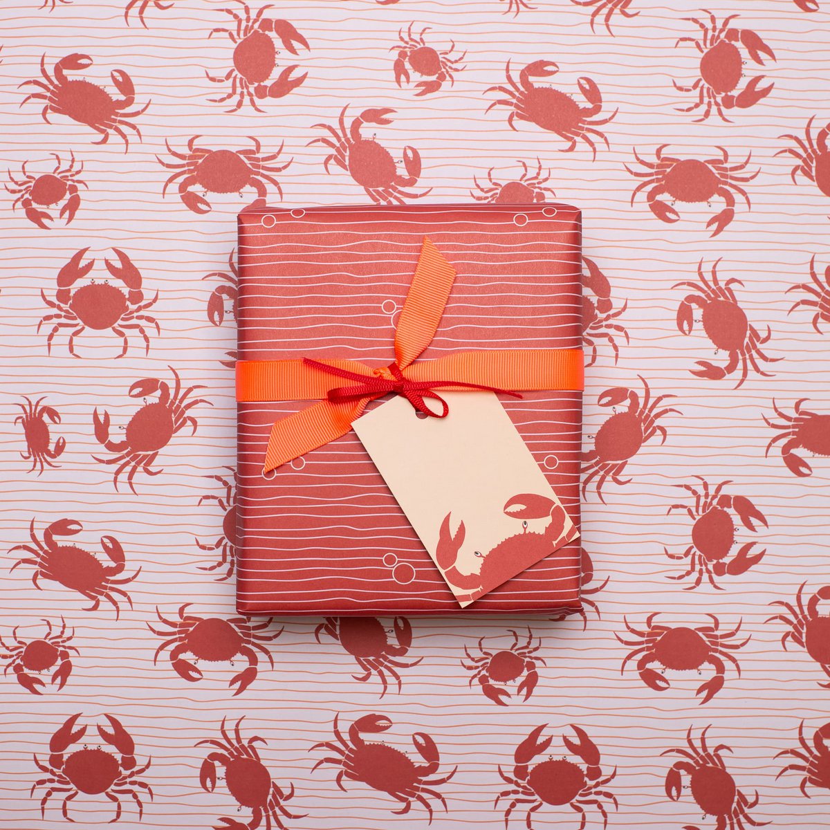Rood inpakpapier krab - kinderdieren voor kinderen, maritieme cadeauverpakking zomer
