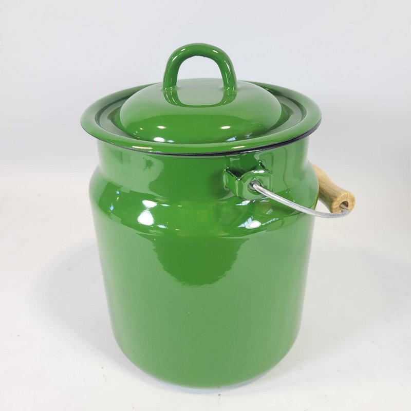 Enamel jug from Ukraine | Vintage | Fair Trade for Peace
