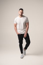 T-shirt i bomuld til hverdag