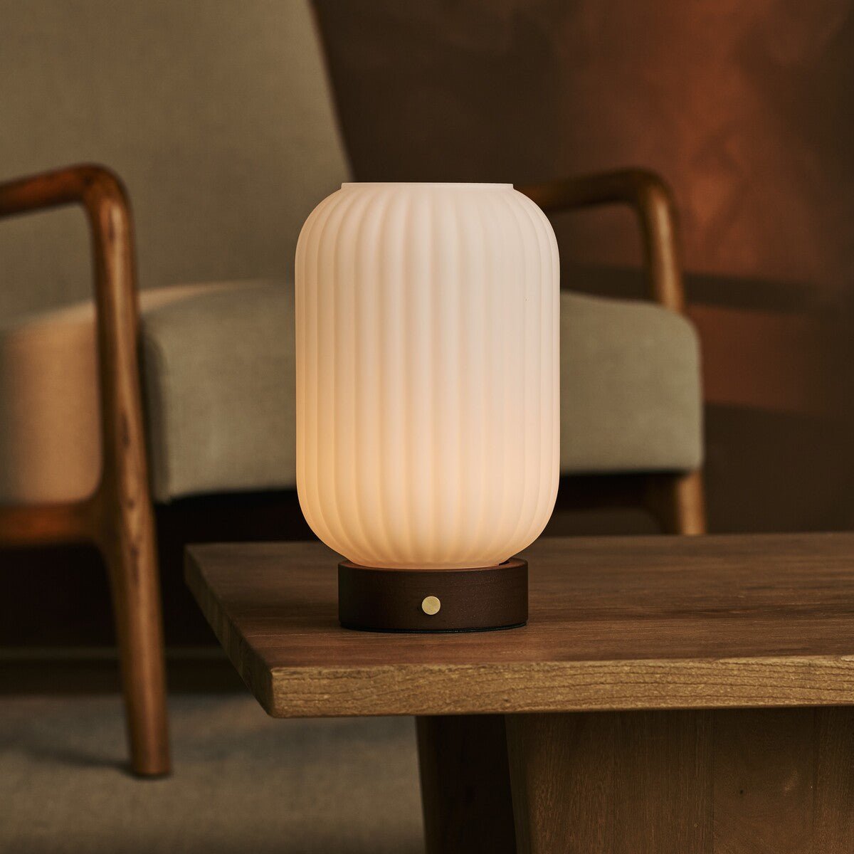 Lampada ricaricabile Lilly Marrone Scuro