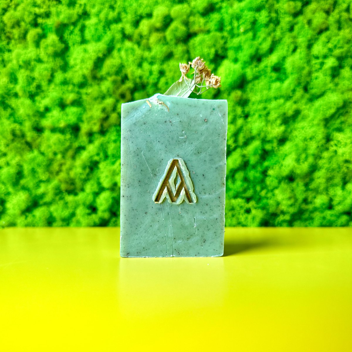 ENCHANTED FOREST NATURAL SOAP (MINT, LINDEN & GREEN CLAY)